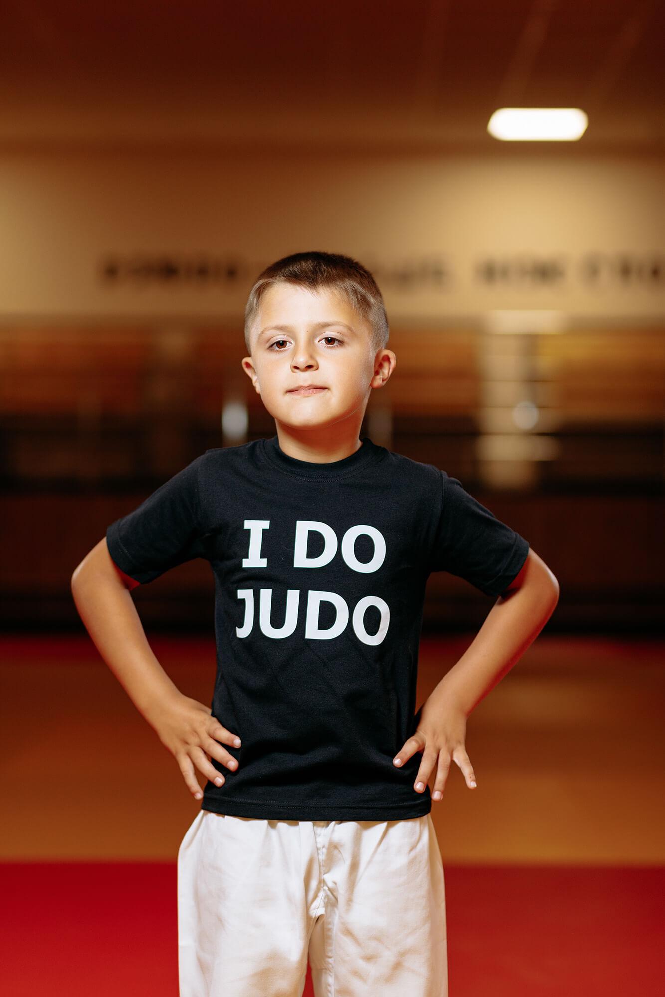 Дитяча футболка чорна з написом "I do judo" - Розмір: 34 1